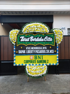 Papan Bunga Duka di Gentan